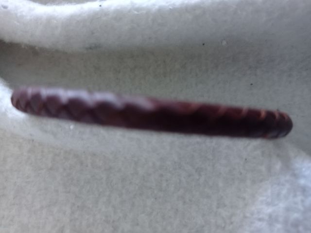 Pulsera de cuero y acero marca Lotus