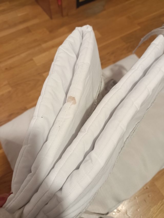 Colcha y chichonera minicuna