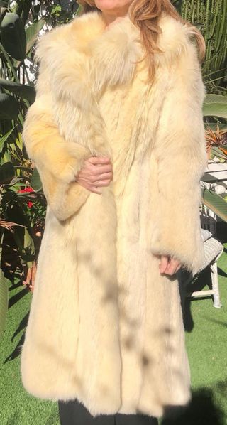 Abrigo largo lobo ruso