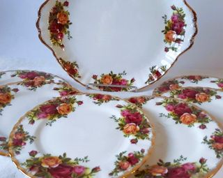 Magnifico juego para tarta Royal Albert Old Countr