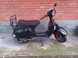 Vespa Piaggio 125 cc del 1980 in ottime condizioni