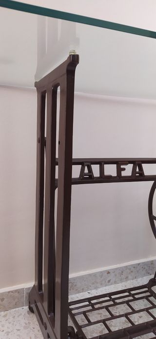 Mesa pie máquina de coser ALFA