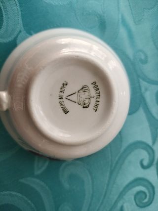 Tazas café y jarra leche