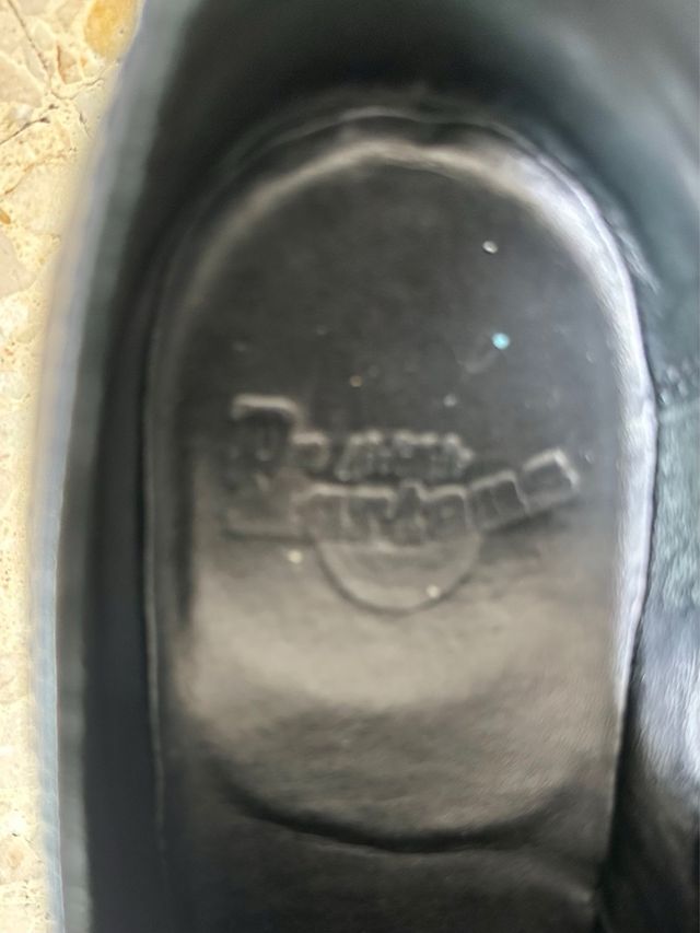 Dr. Martens 42