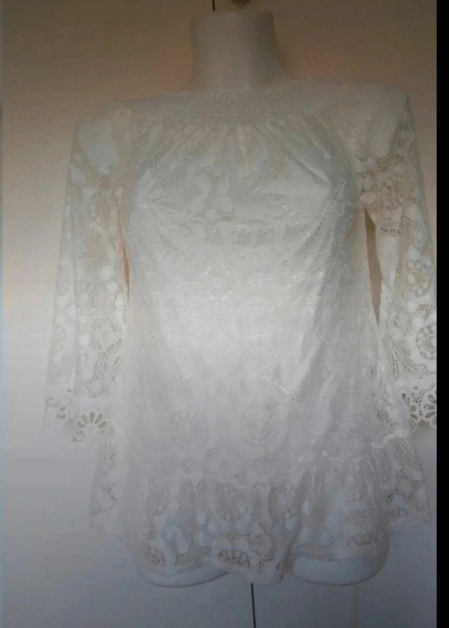 Blusa in merletto foderata S