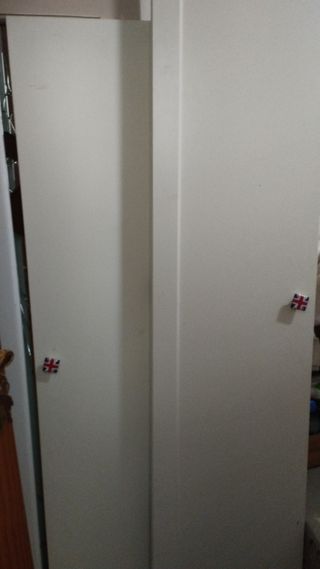 Puertas blancas armario 