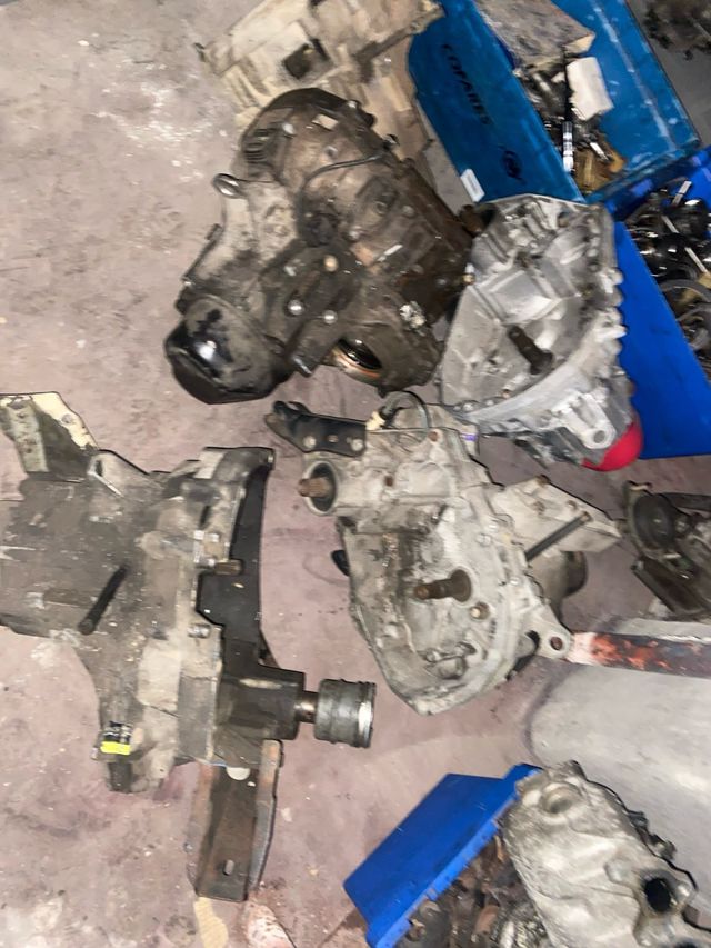 Cajas de canvio para clio y turbo