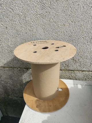 Bobina de madera y cartón 