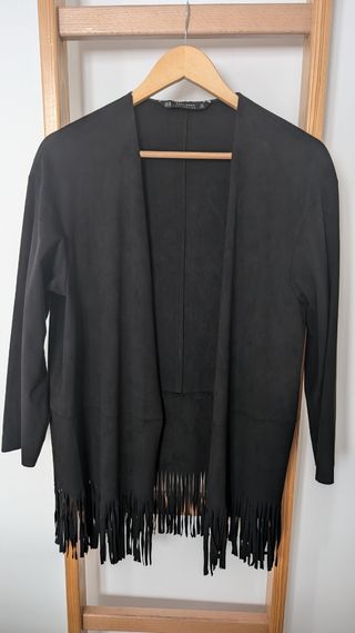 Chaqueta ante flecos