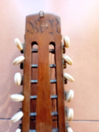 MANDOLINA BANDURRIA 12 CUERDAS