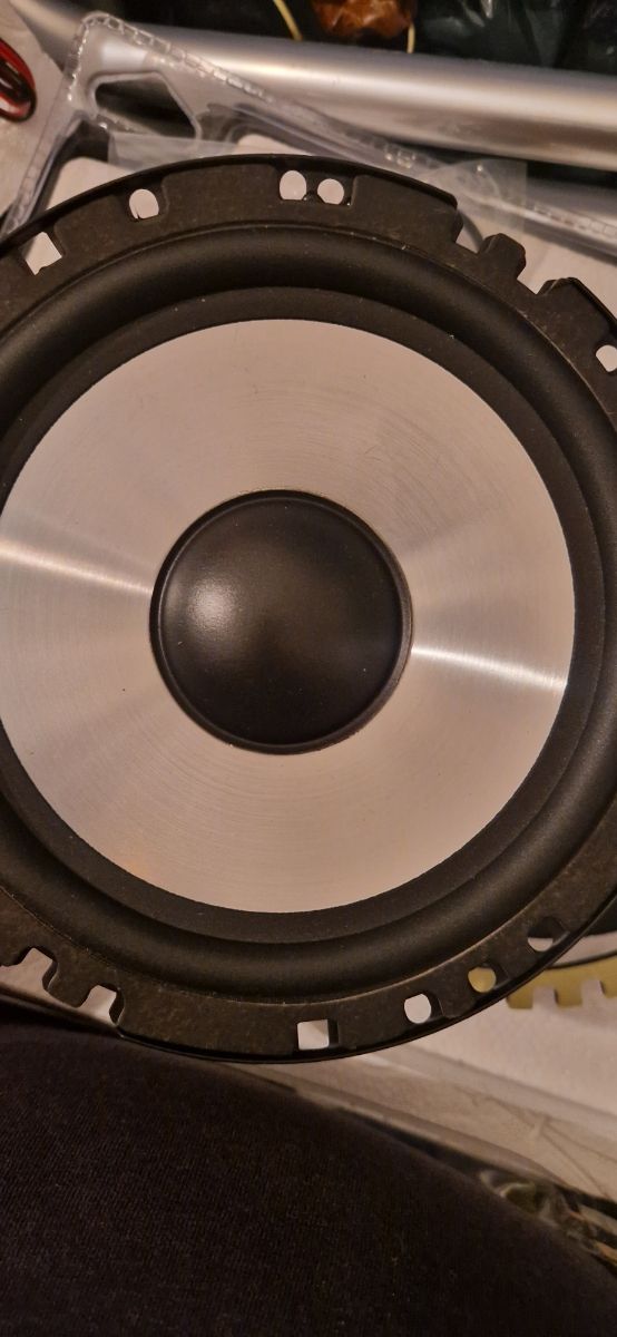 Altavoces Grundig 110w tws17