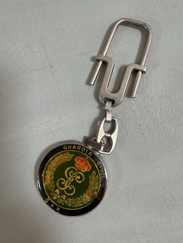 Antiguo llavero guardia civil