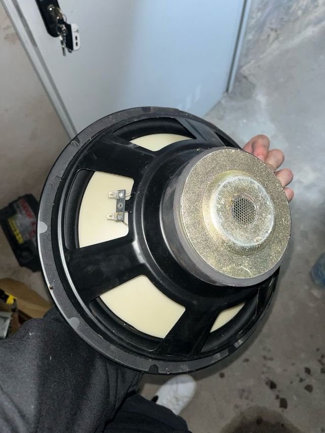 Altavoces subwoofers