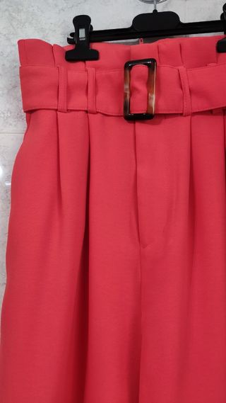 Pantalón color coral