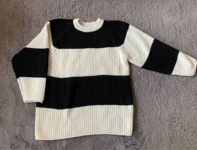 Jersey de Bershka. Talla M/L