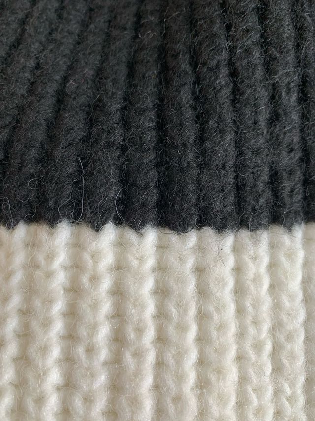 Jersey de Bershka. Talla M/L