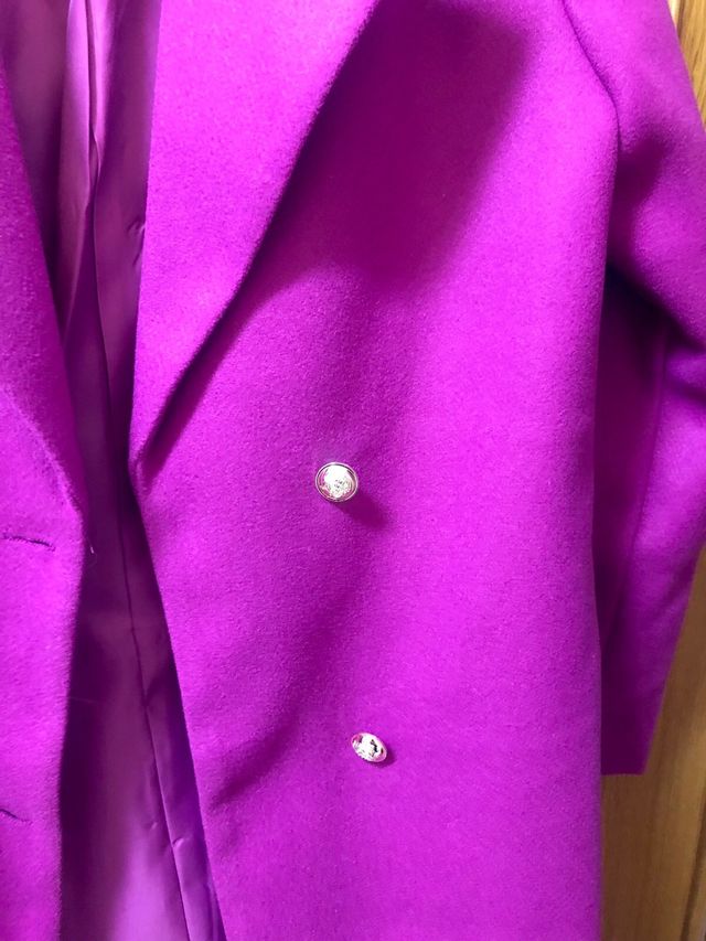 Abrigo color buganvilla precioso TM