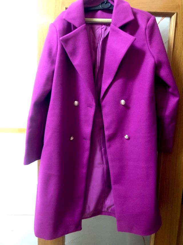 Abrigo color buganvilla precioso TM