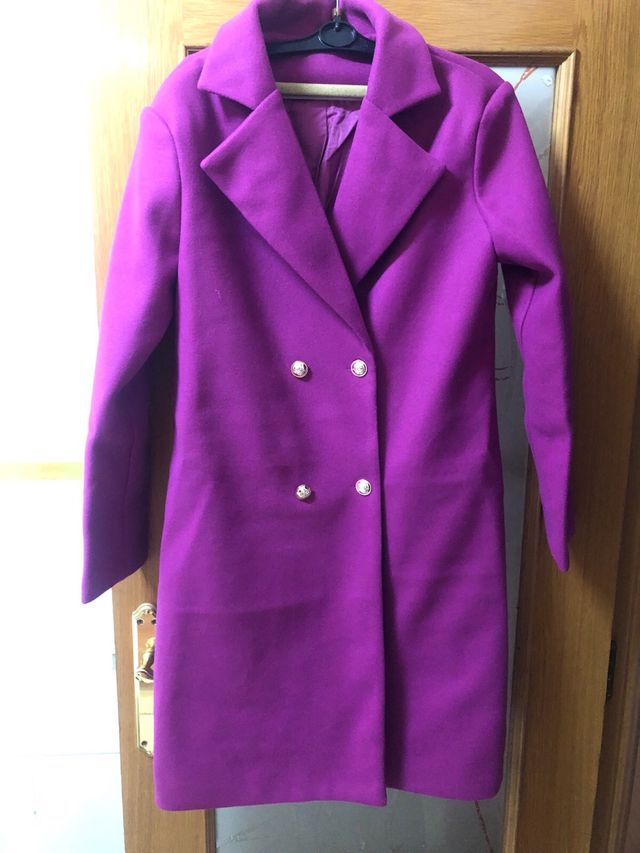 Abrigo color buganvilla precioso TM