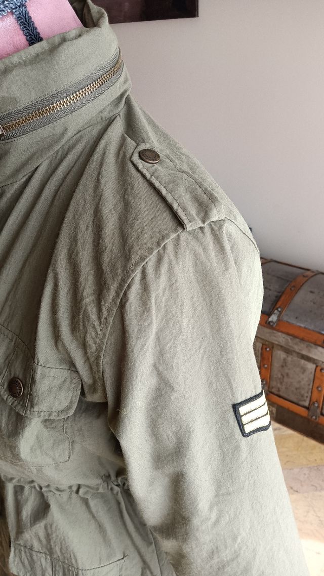 Chaqueta tres cuartos talla 14 años