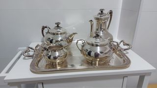 Juego de café bañado en plata 