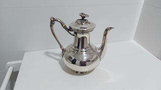 Juego de café bañado en plata 