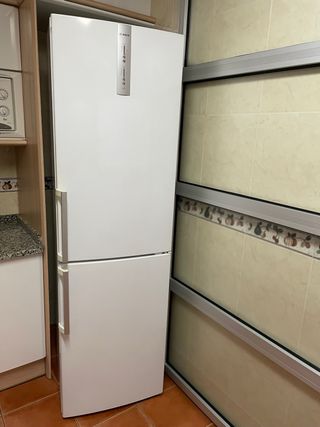 Nevera Bosch KGN39A10 No Frost  Perfecto estado