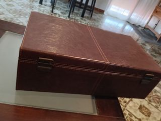 Maletín simil cuero a estrenar 