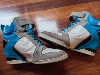Botines 41 piel con cuña