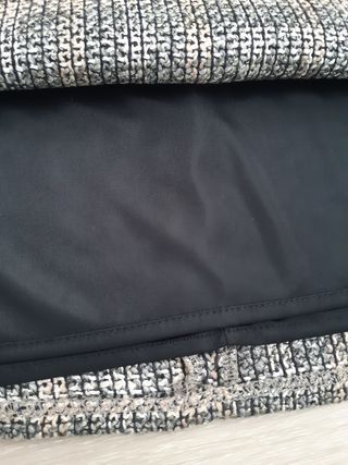 Falda midi chica XS Impecable