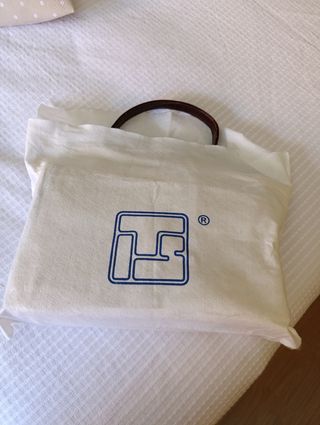 Bolso de piel de cocodrilo con funda