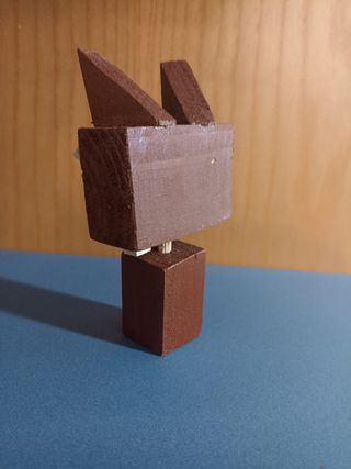 Figura de madera artesanal