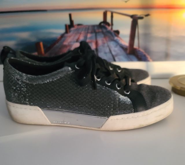 Zapatillas Michael Kors gris