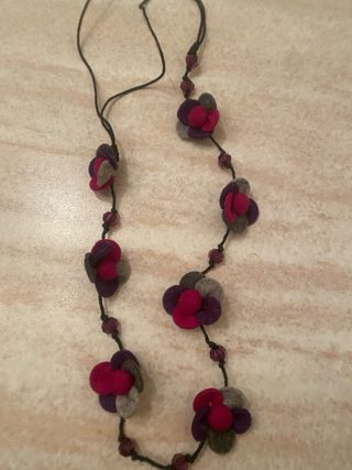 Collana artigianale in pile