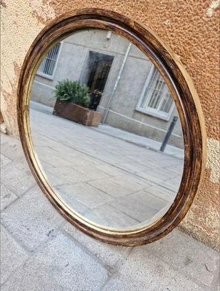 Espejo redondo de madera