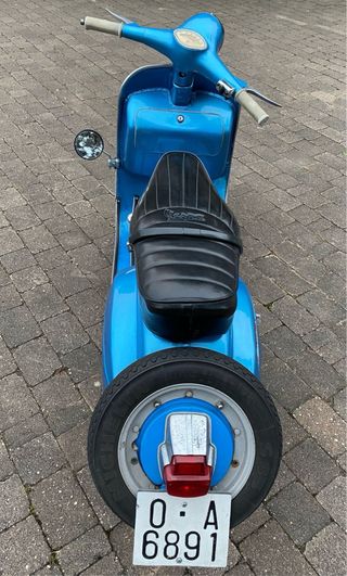 Vespa super 125
