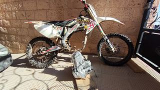 Honda CRF 450 Ciclo con motor