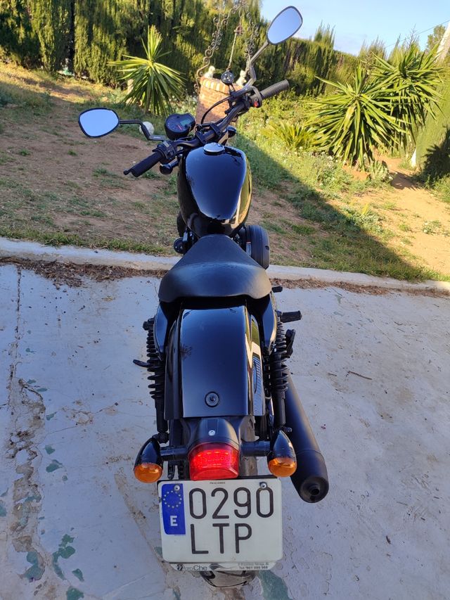 Hyosung gv 125 s bobber