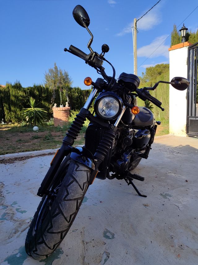 Hyosung gv 125 s bobber