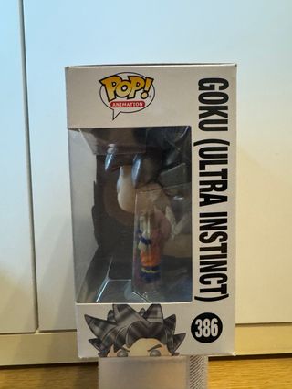 Funko pop dragon ball goku ultra instinct 386