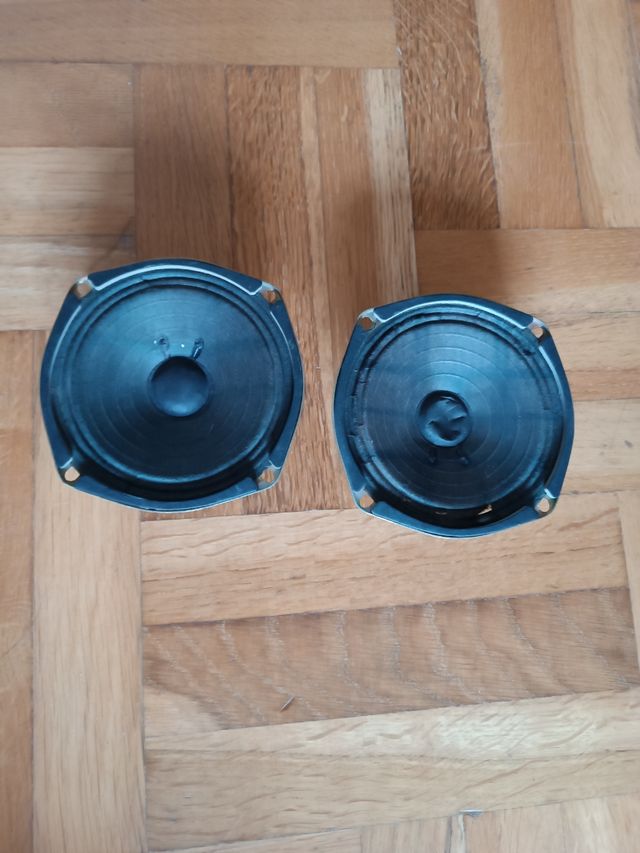 Altavoces de segunda mano