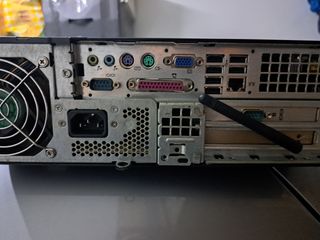 Ordenador, pantalla y teclado