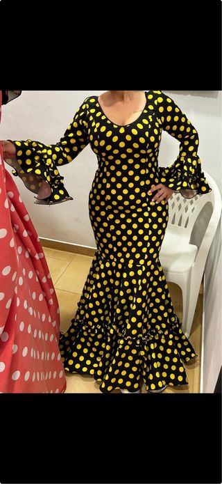 Traje gitana NUEVO SIN ESTRENAR