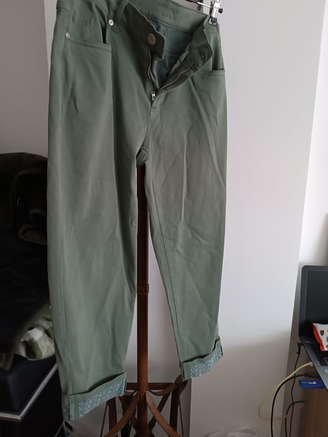 Pantalón caqui boutique