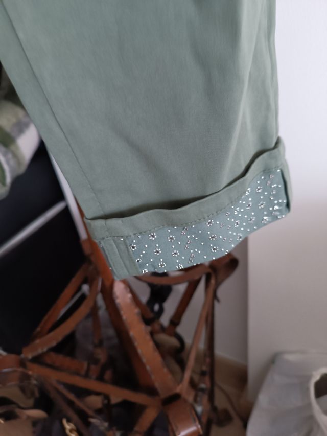 Pantalón caqui boutique