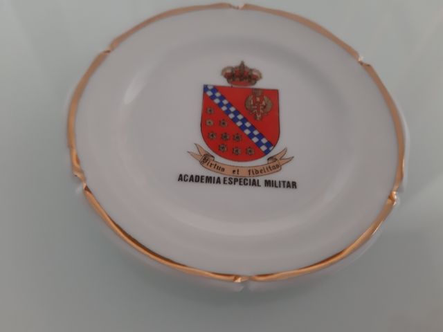 Adornos Academia Especial Militar