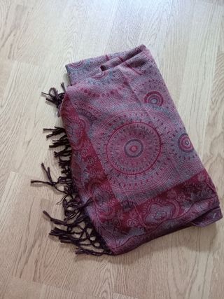 Pañuelo con estampado 