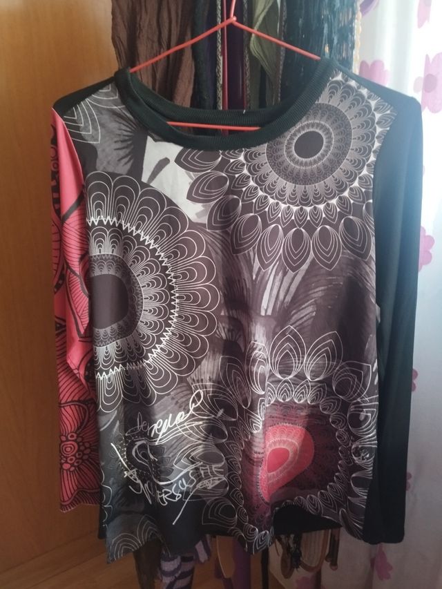 Camisa Desigual, manga larga, escote atrás