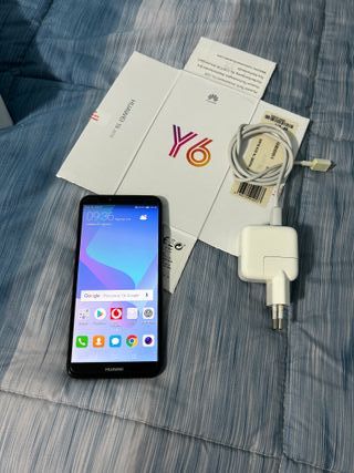 Huawei Y6 2018 - 2/16 Gb + Alimentatore