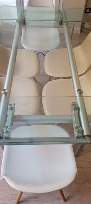 Mesa de cristal extensible